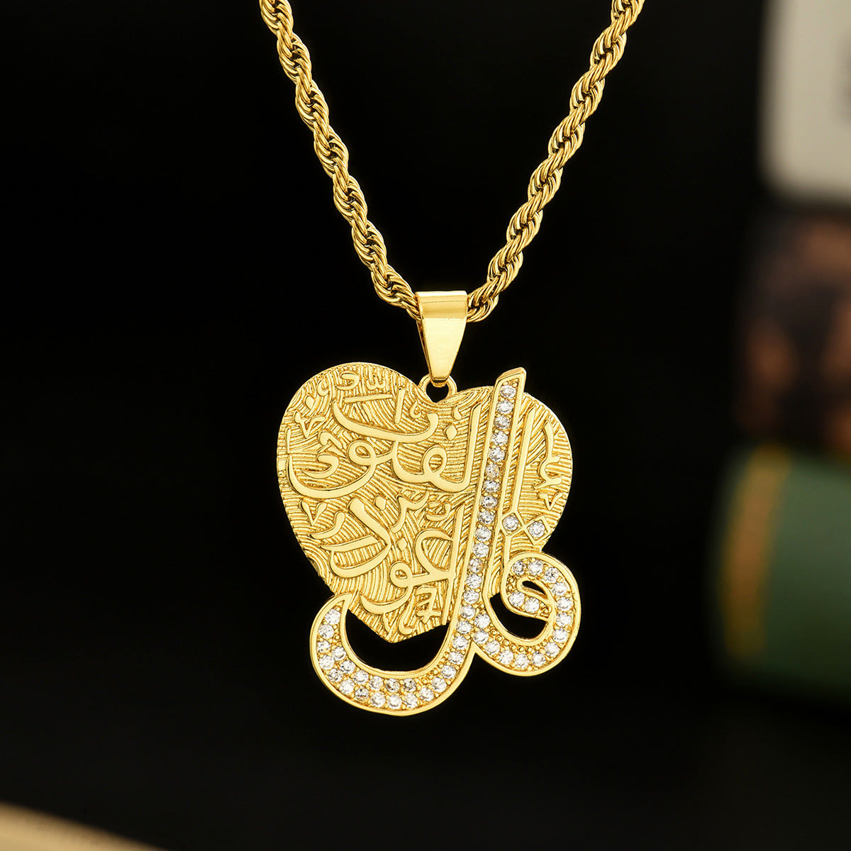 Twist Chain Necklace Copper Inlaid Zircon Pendant Jewelry