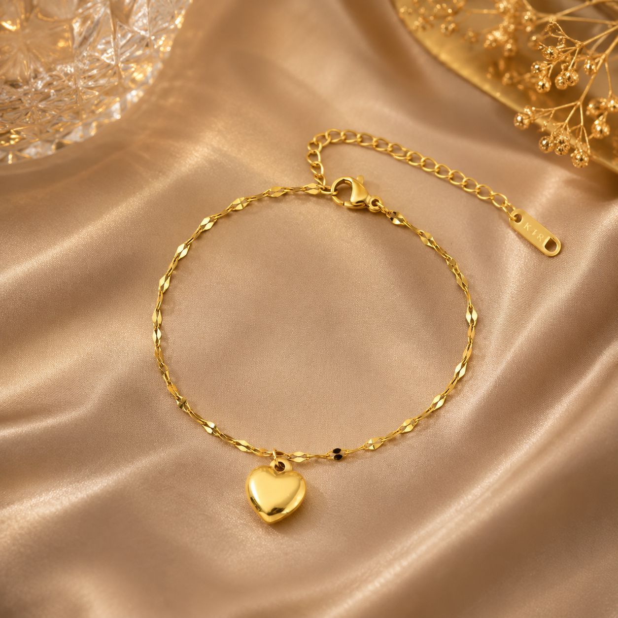 Peach shaped jewelry heart necklace
