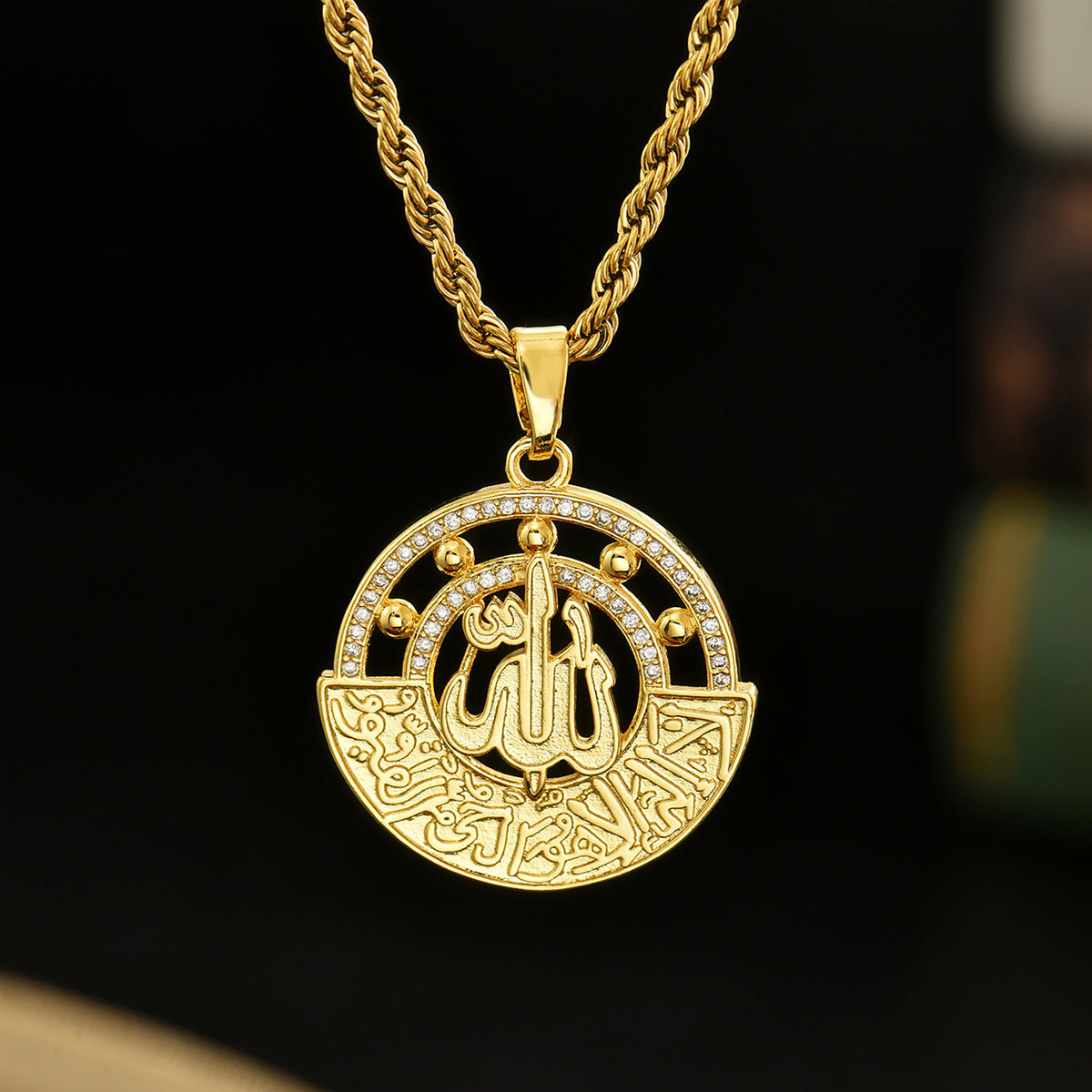 Twist Chain Necklace Copper Inlaid Zircon Pendant Jewelry
