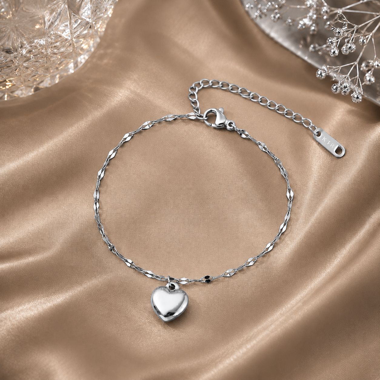 Peach shaped jewelry heart necklace