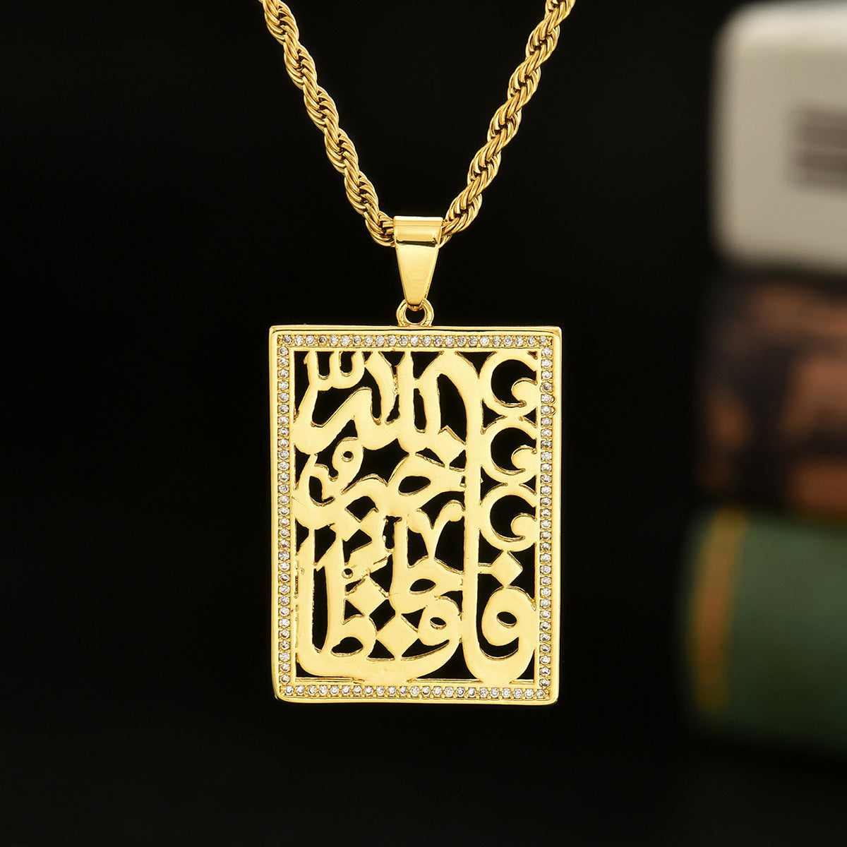 Twist Chain Necklace Copper Inlaid Zircon Pendant Jewelry