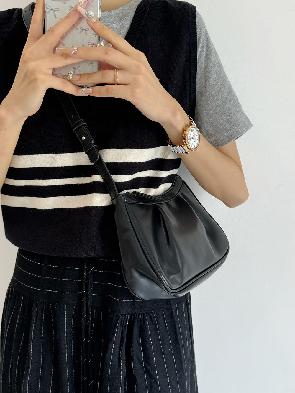 Vintage Pleated Crossbody Bag