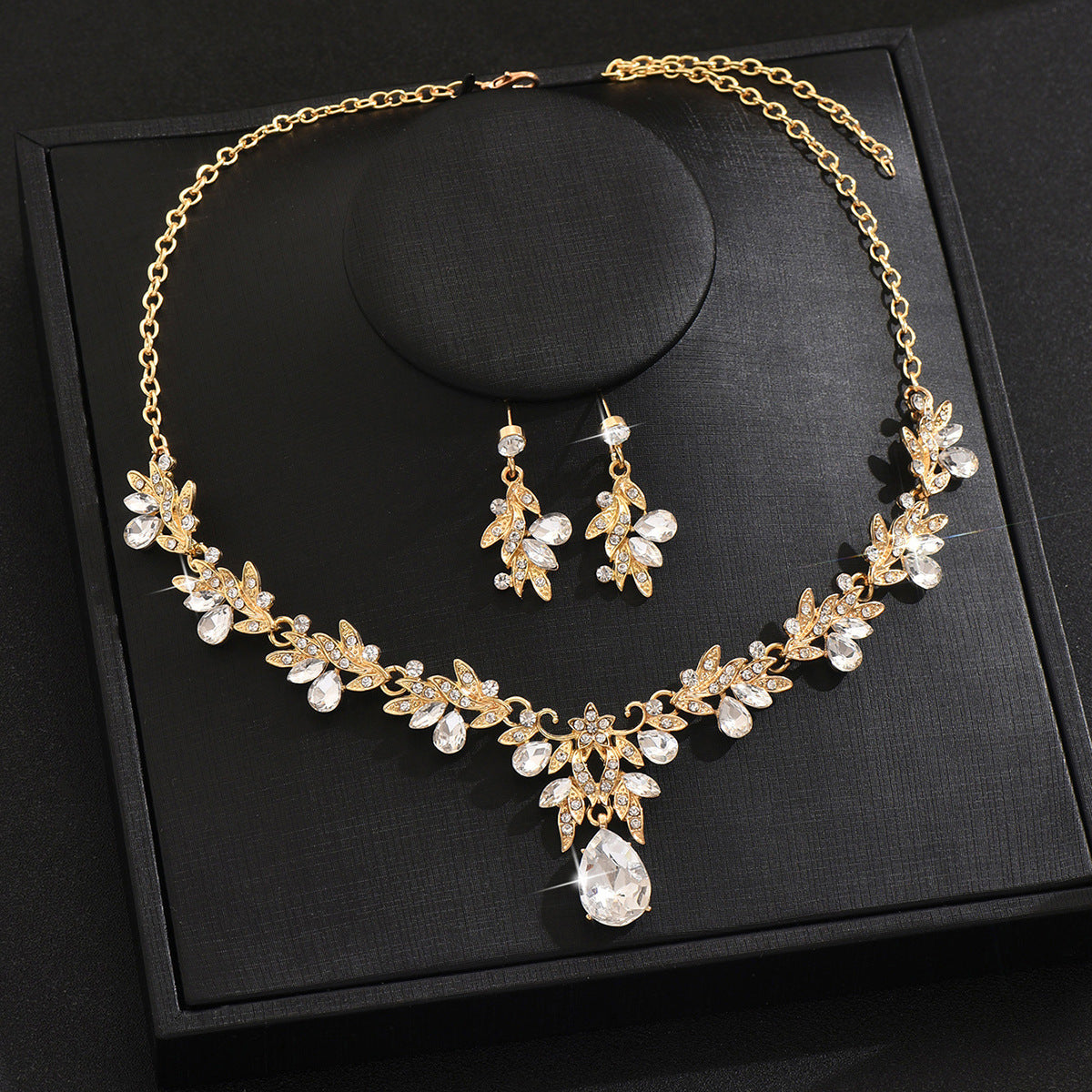 Crystal Banquet Jewelry Set