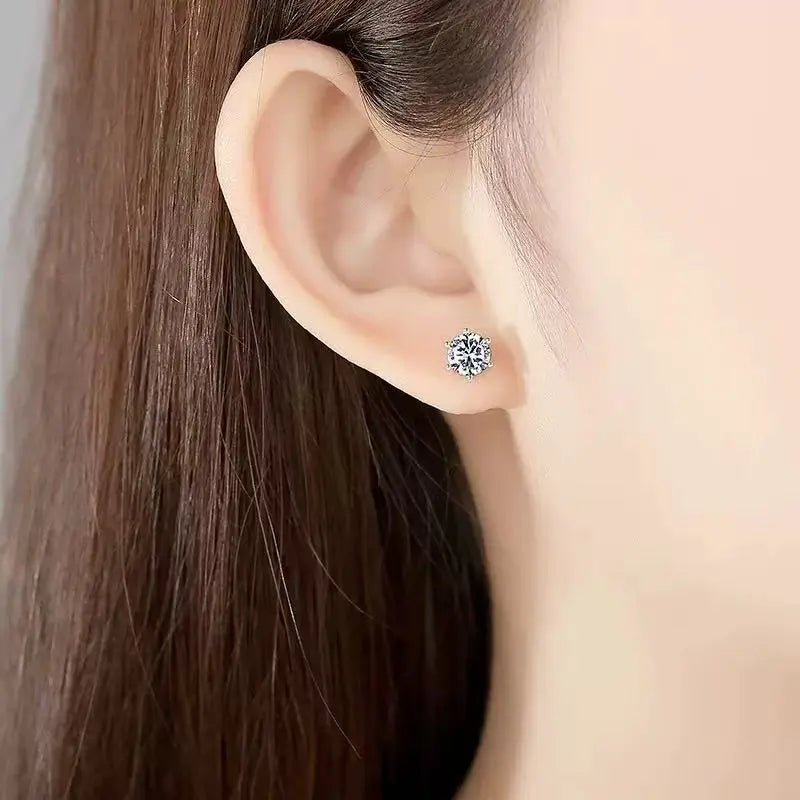 Classic Six Claw Zircon Earrings