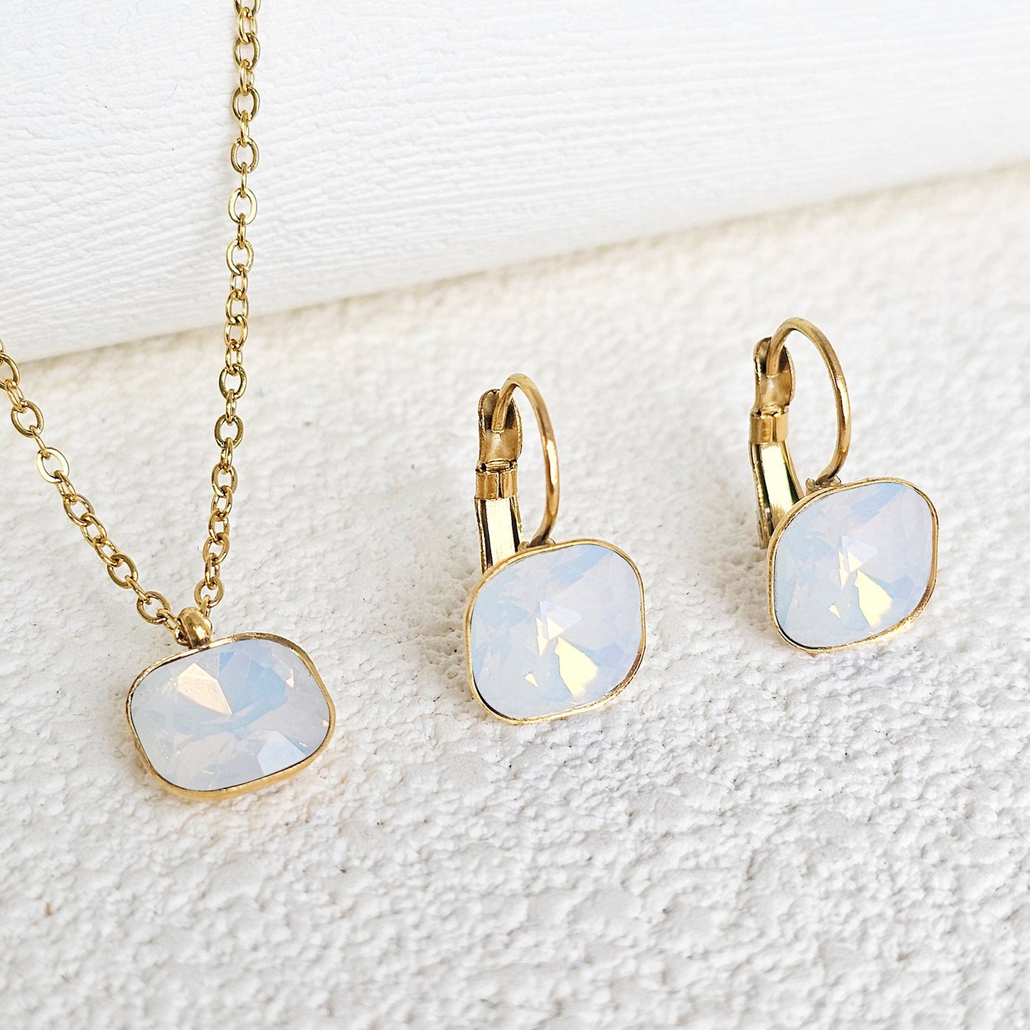 Square Zircon Jewelry with Gold Plated Finish