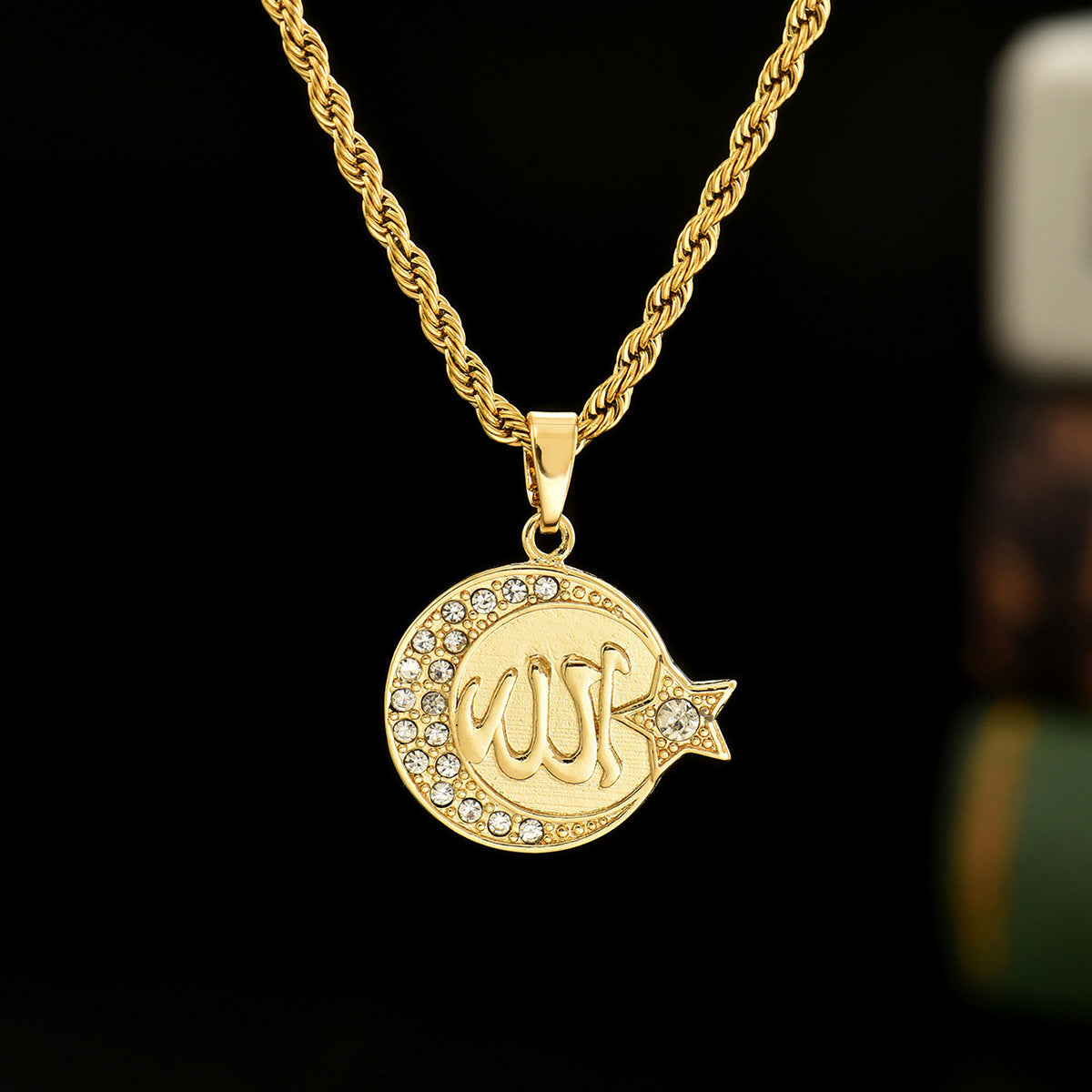 Twist Chain Necklace Copper Inlaid Zircon Pendant Jewelry
