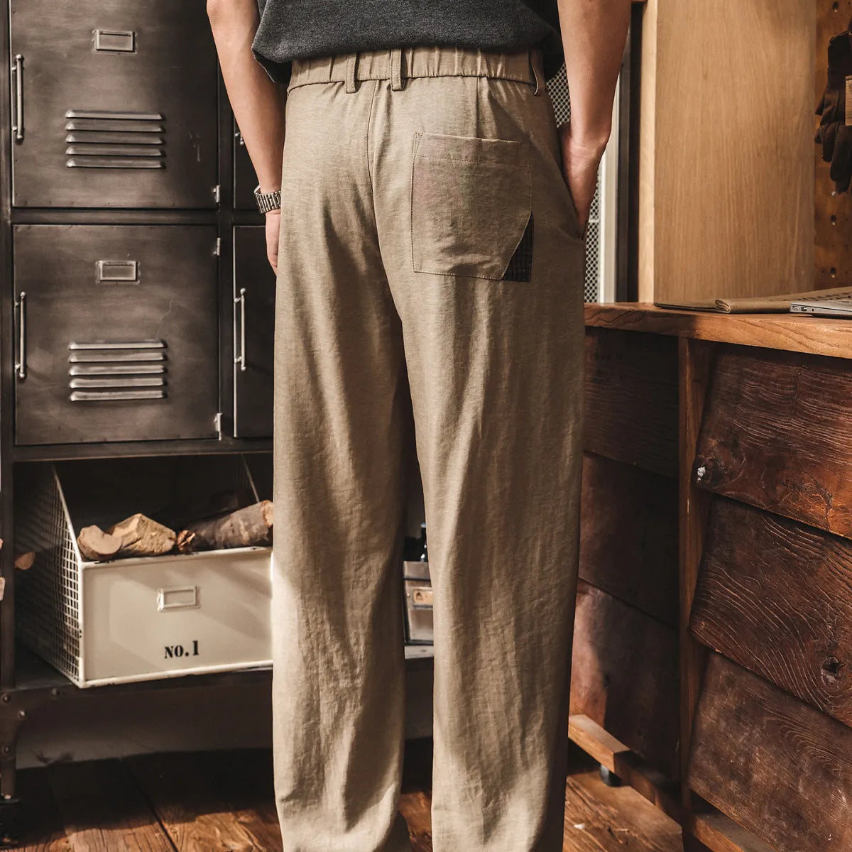 Men's Lightweight Straight-Leg Pants