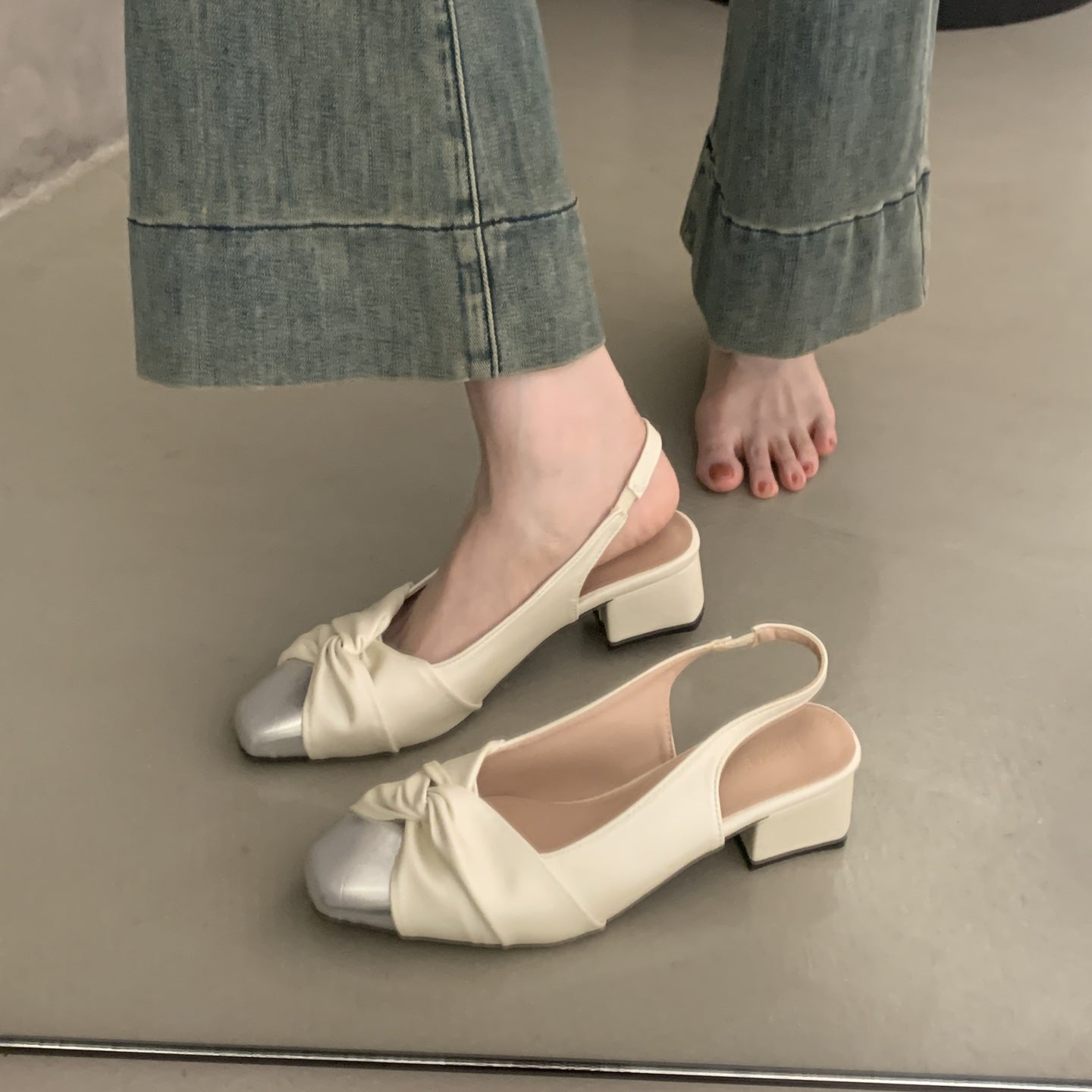 Sandals with Square Toe and Chunky High Heels