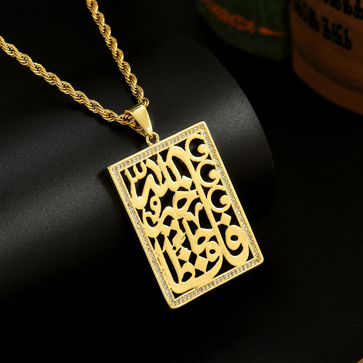 Twist Chain Necklace Copper Inlaid Zircon Pendant Jewelry
