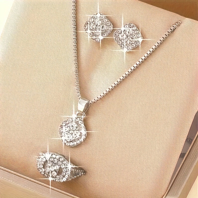 Geometric Diamond accented Jewelry Set