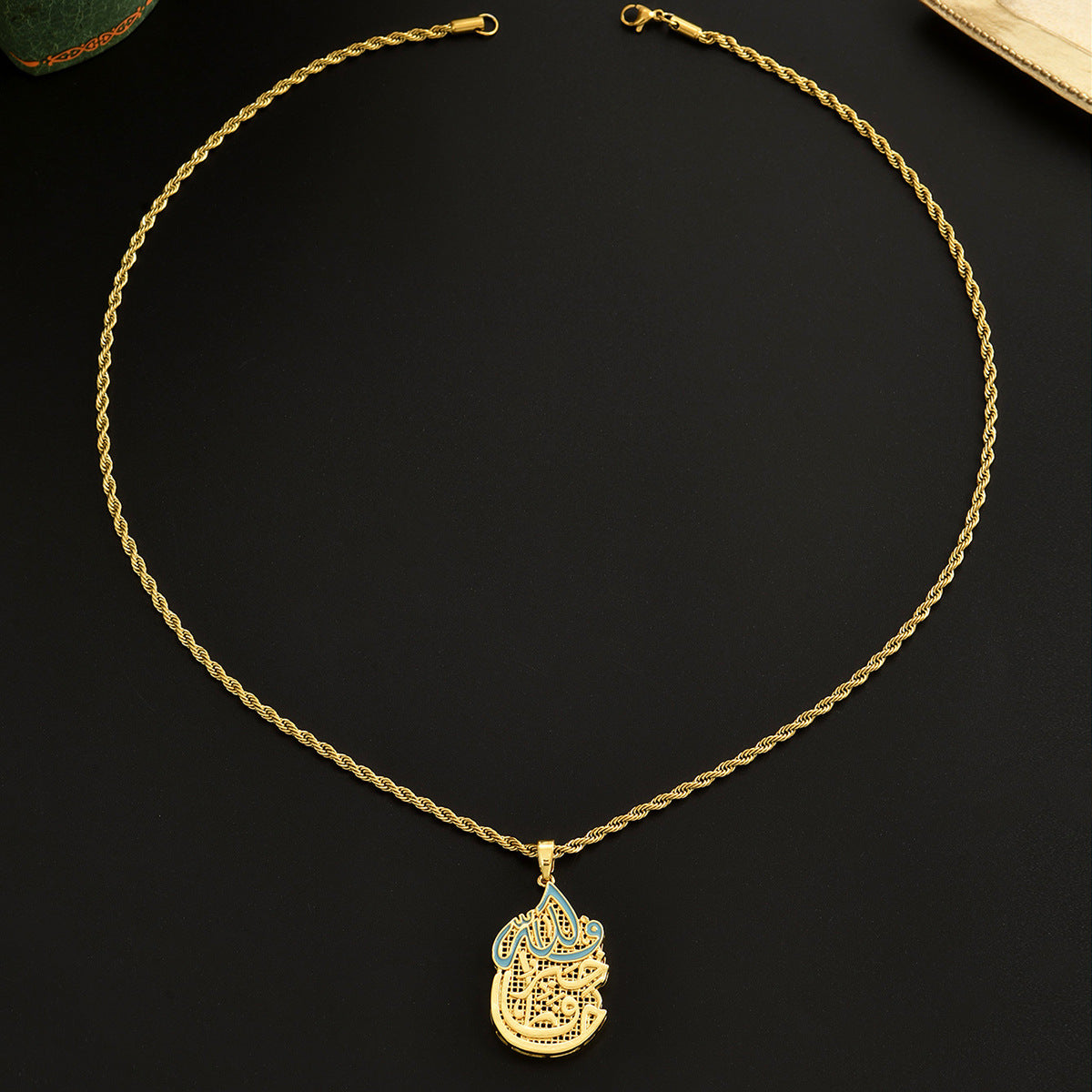 Twist Chain Necklace Copper Inlaid Zircon Pendant Jewelry